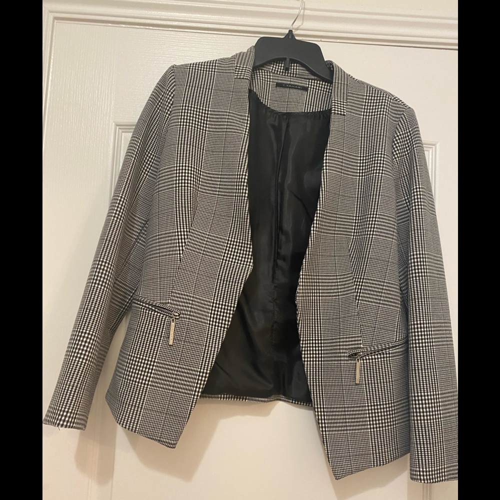 T Tahari Blazer